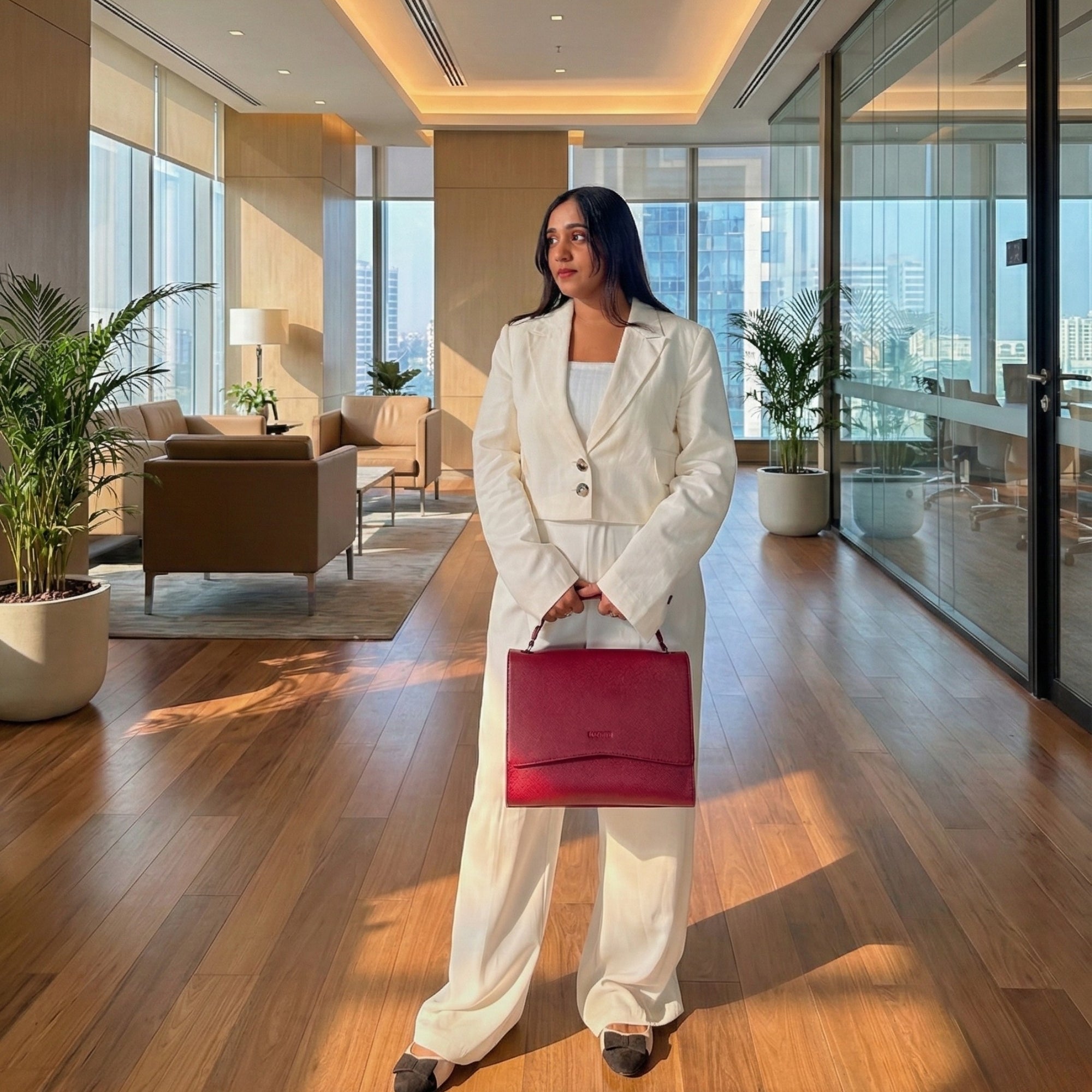 Nora Women's Hand Bag