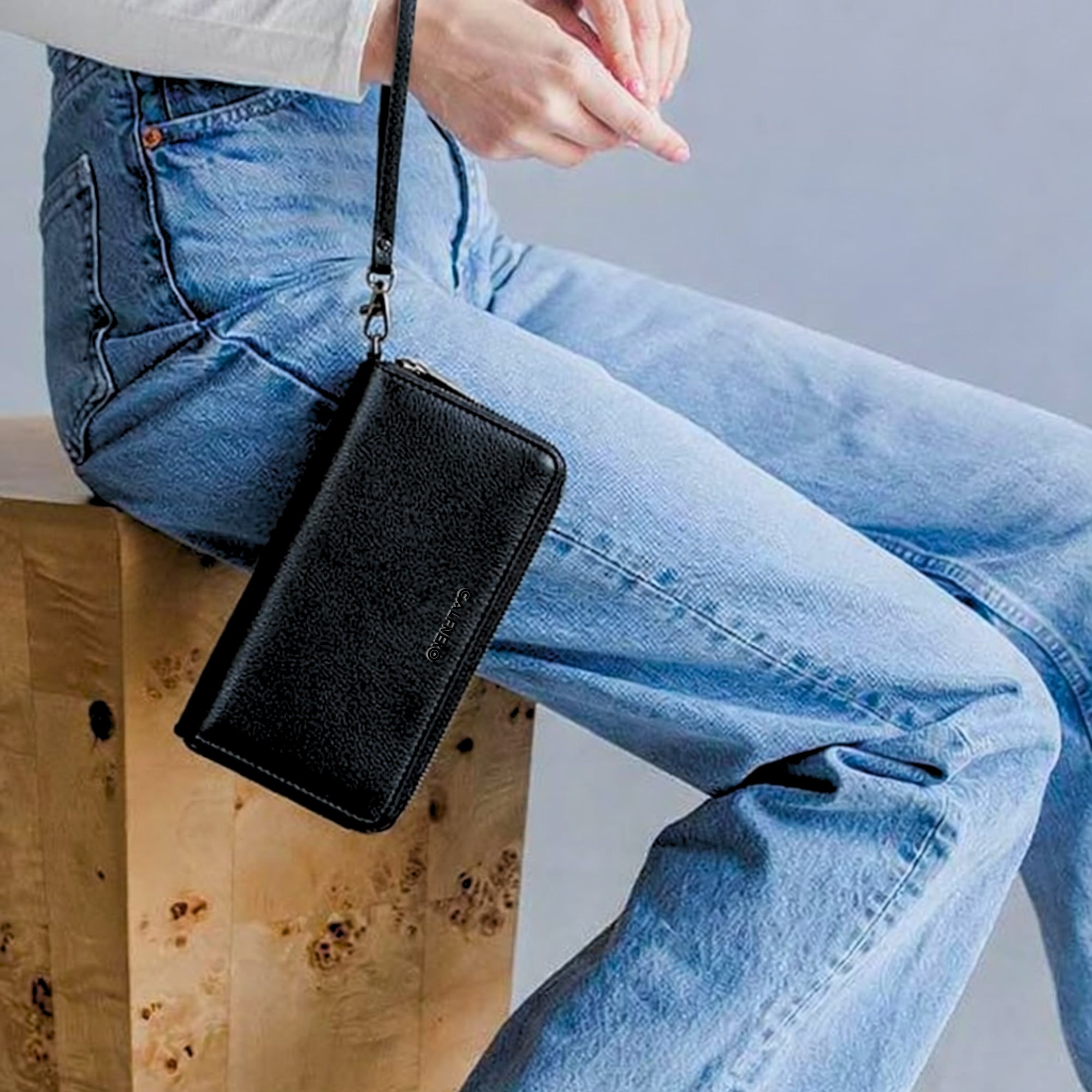 Zayden Passport Wallet