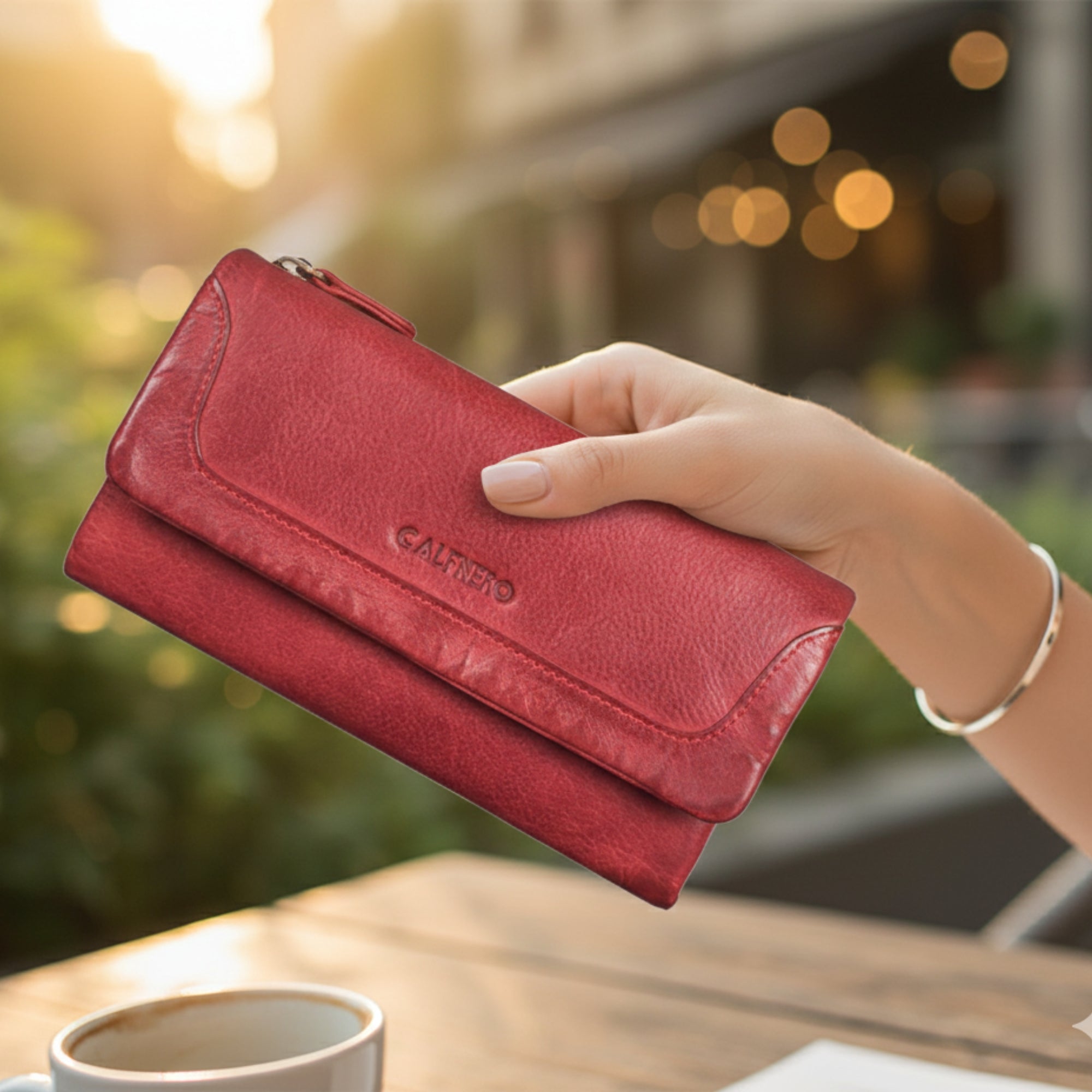 "Regina" Long Wallet by Calfnero