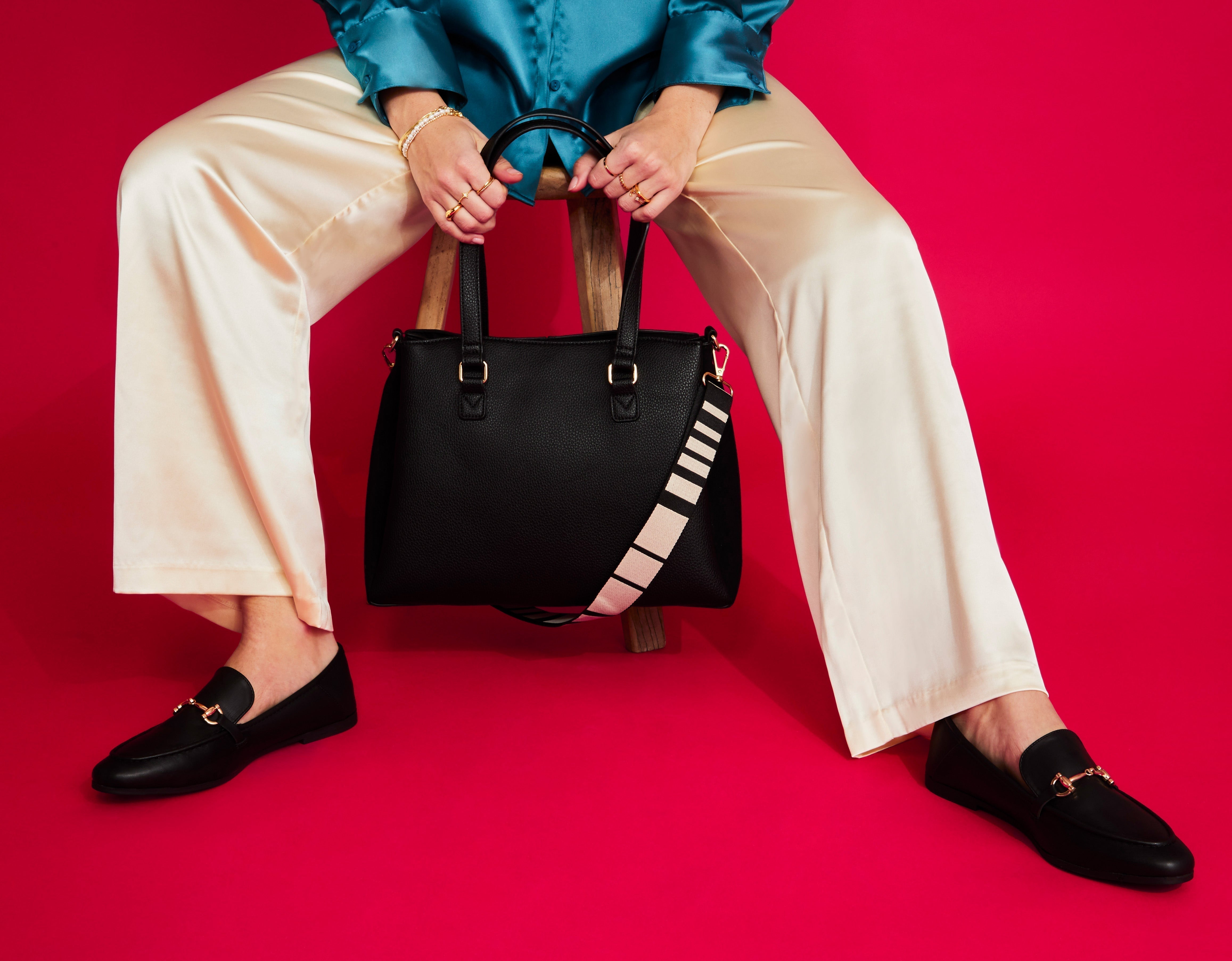 Best Branded Clutch Purses 2026: Handcrafted Leather Luxury | CalfNero