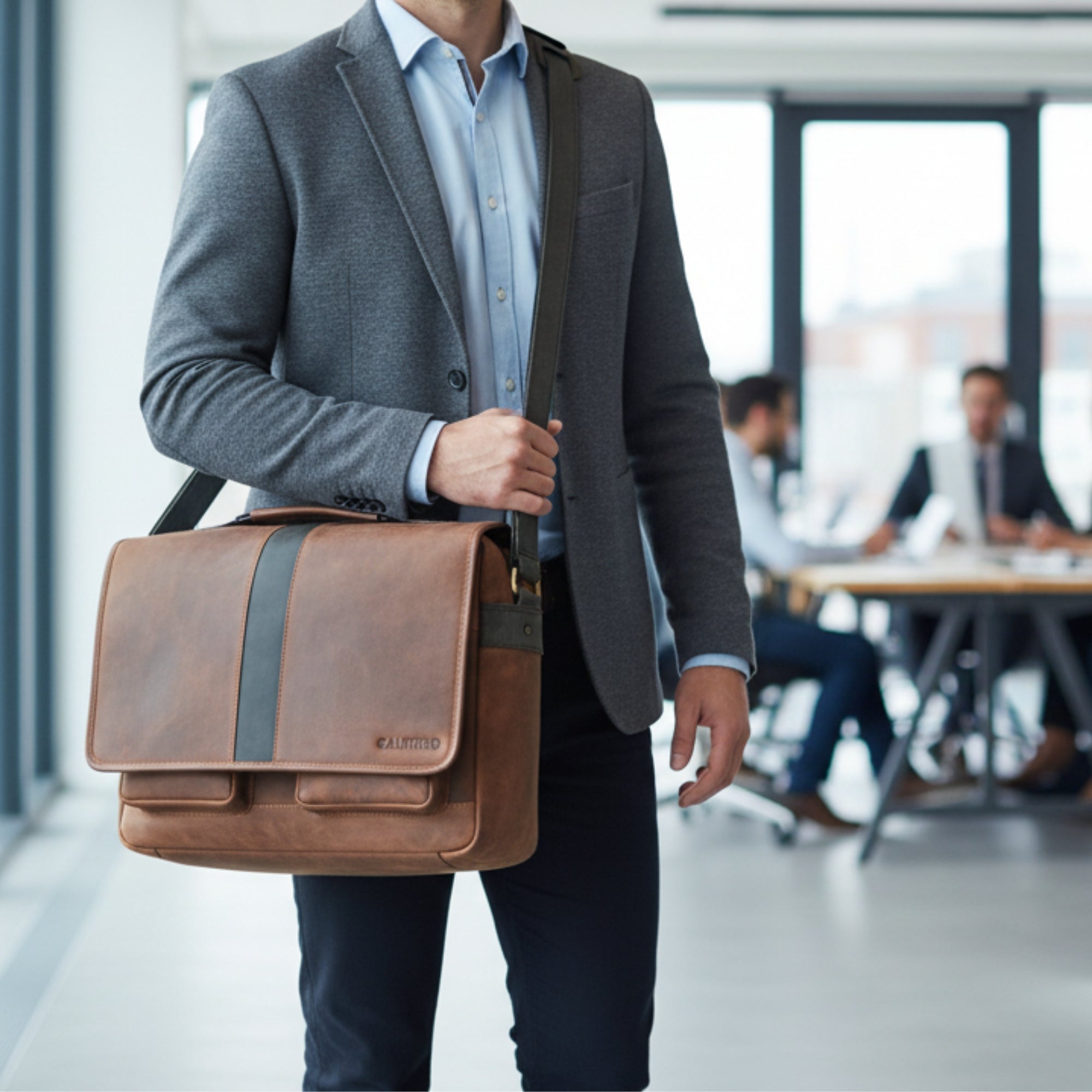 "Haven" Men's Messenger/Laptop bag